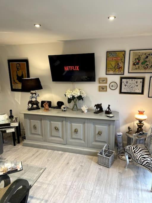 Apartamento The Cabin, Arkley, Barnet Exterior foto